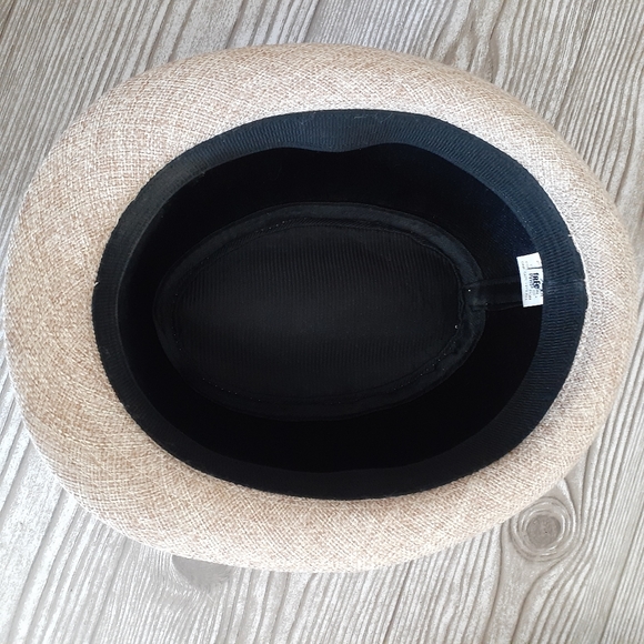 Lady's Fedora - Picture 3 of 5